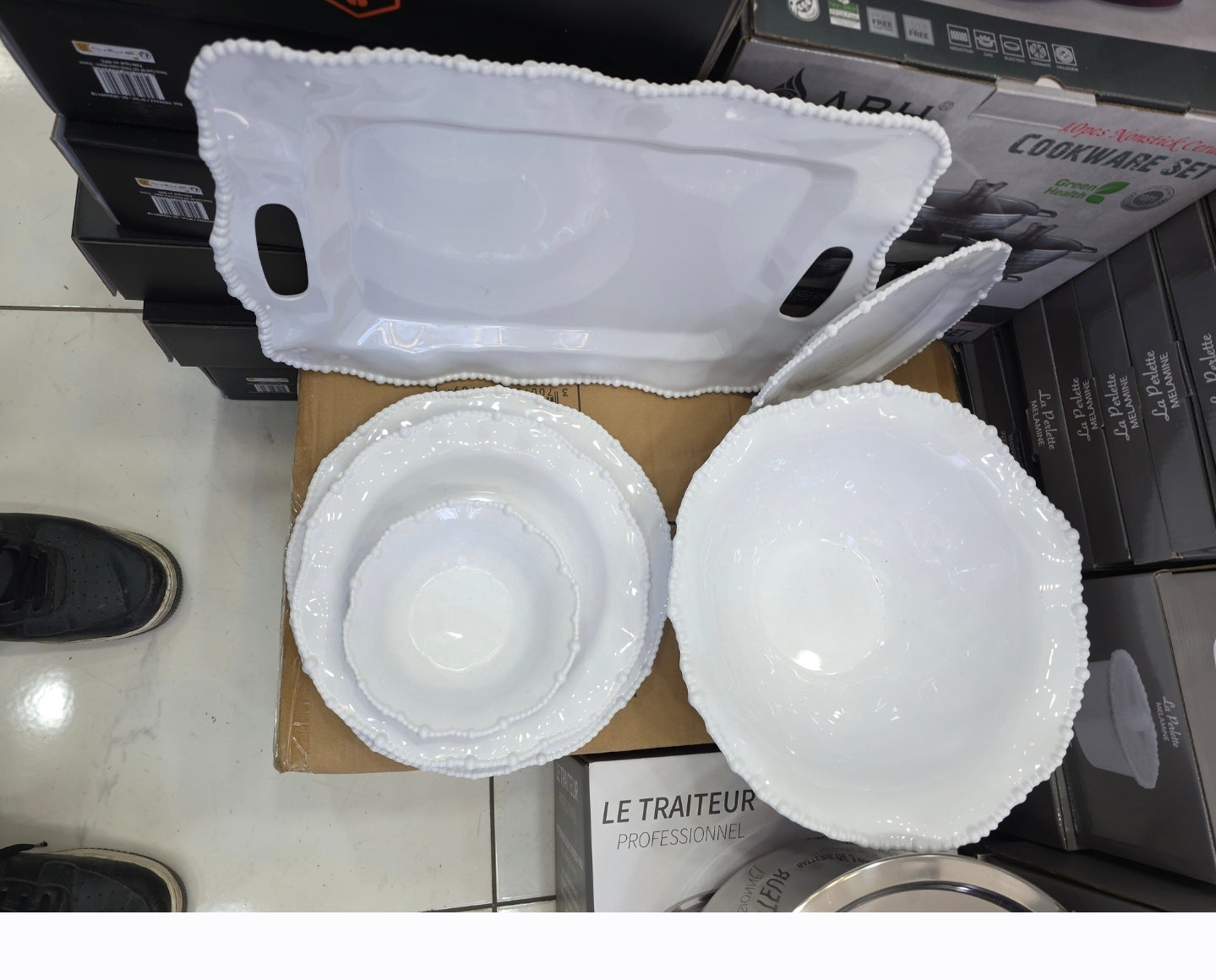 SERVICE DE TABLE EN %100 MELAMINE MARQUE " LA PERLETTE" ORGINAL