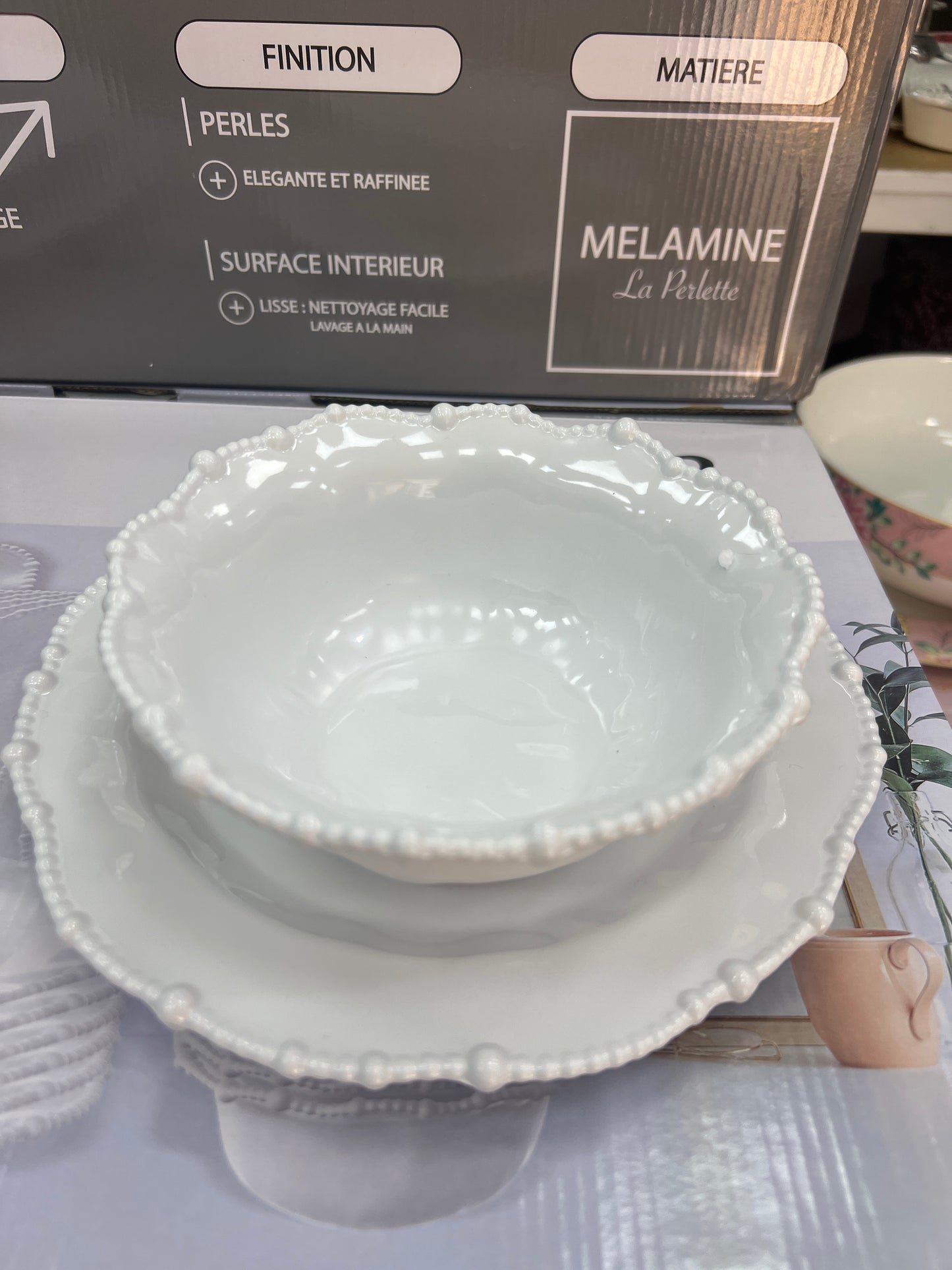 SERVICE 26 pcs Melaminé- modèle Boule design