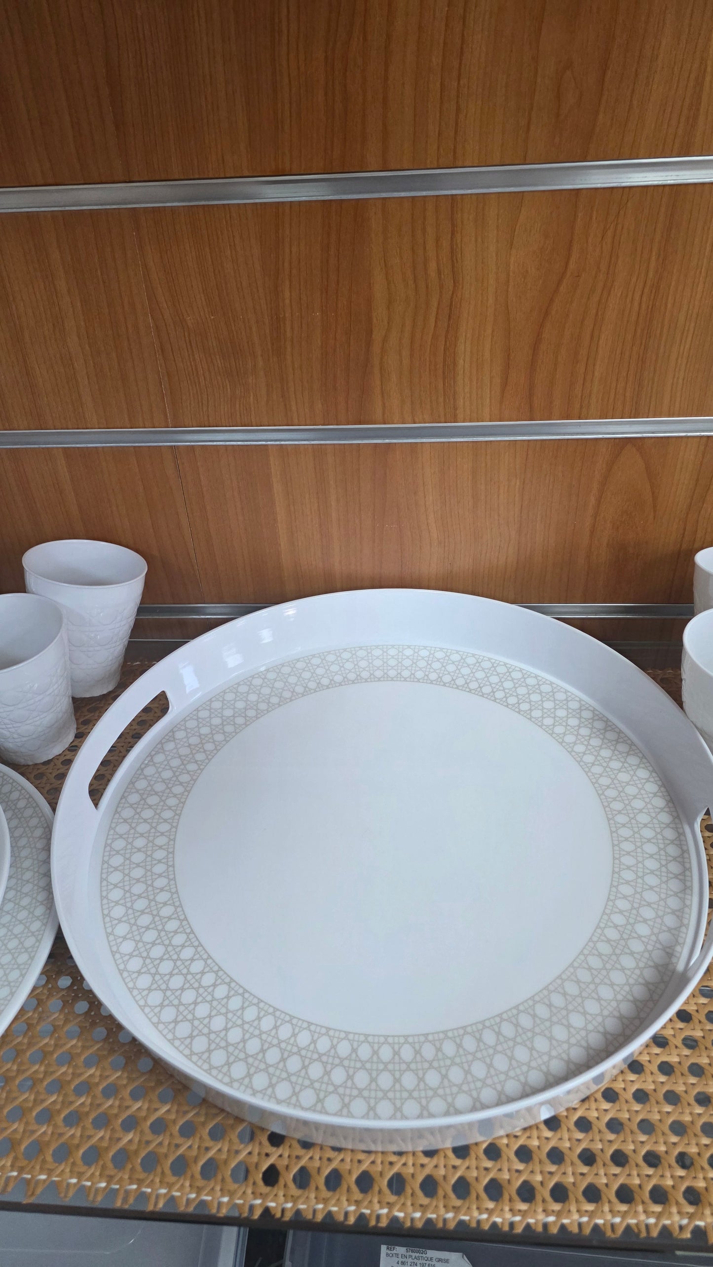 CARAFFE D’EAU  AVEC 6 Verres et Un plateau: Ensemle de 8 pièces