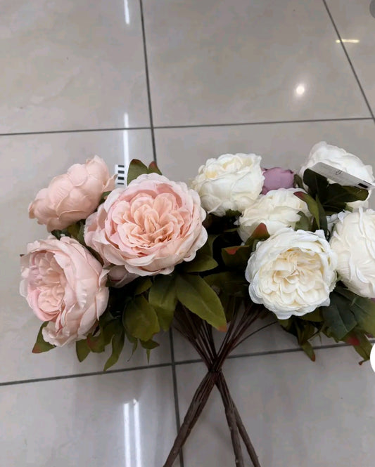 24 Bouquets de fleurs 8 têtesx 7 €- 4 couleurs mélangés