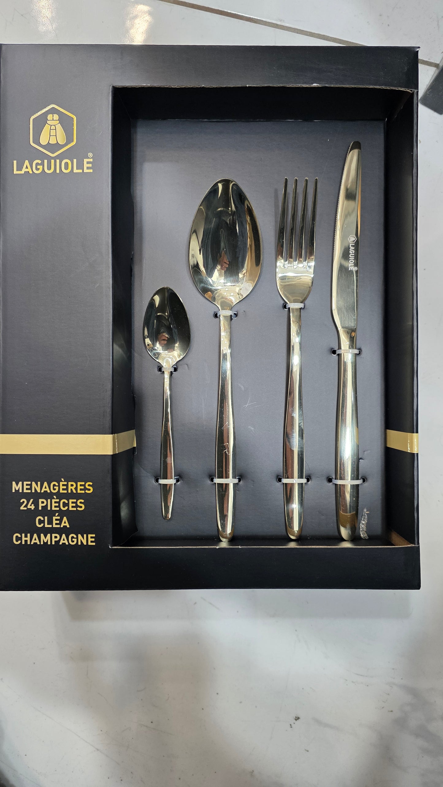 LA GUIOLE MENAGERE 24 PCS COULEUR CHAMPAGNE