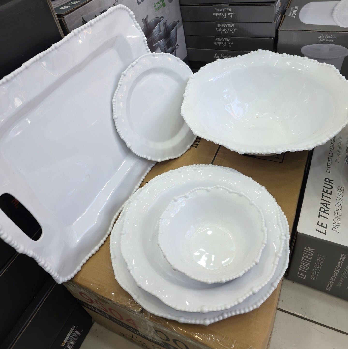 SERVICE DE TABLE EN %100 MELAMINE MARQUE " LA PERLETTE" ORGINAL